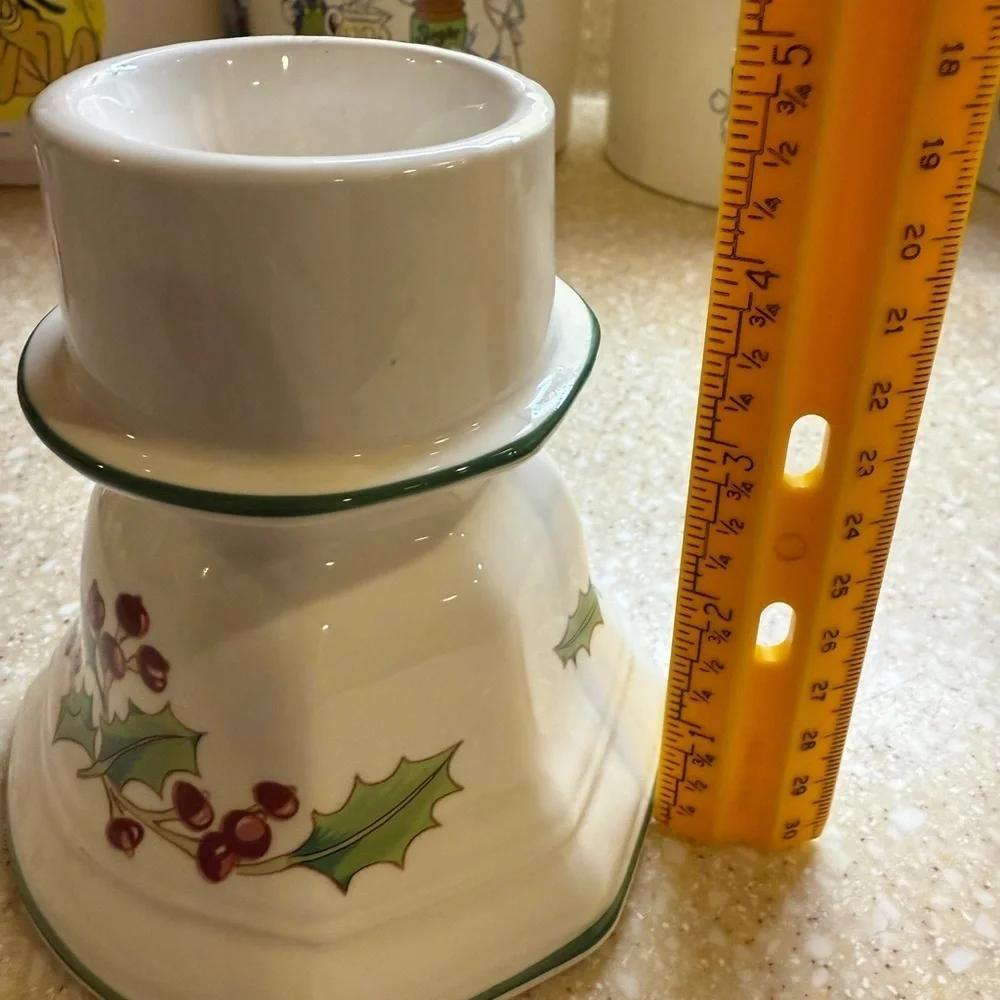 Sango Festive Vintage 5 inch Holly Berry Pillar Candle Holder White Christmas